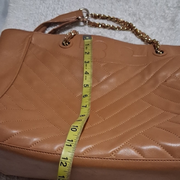 Tory Burch Quilted Tote - Picture 16 of 16